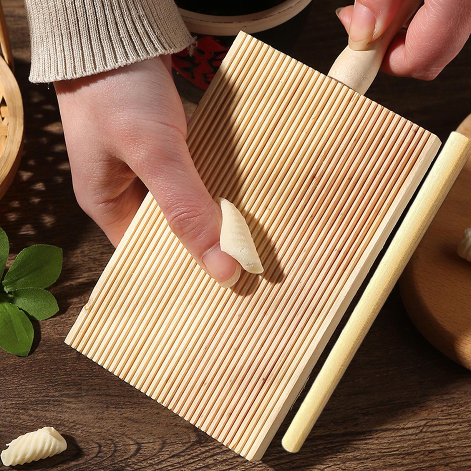 Kitchen Baking Cupboard - ニョッキメーカーボード パスタローラー付きで使いやすい 木製で便利 パスタ作りが簡単 家庭用キッチンツール 調理用ツール