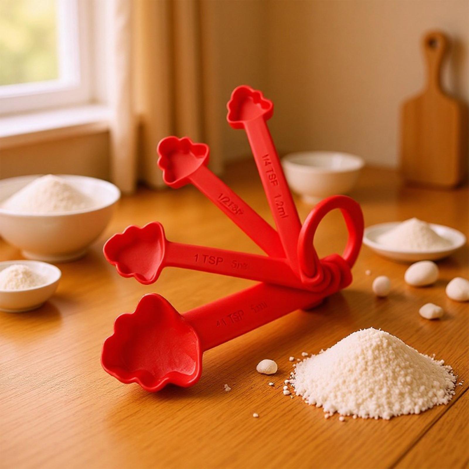 クリスマス計量カップとスプーン8点セット、ベーキングスクープ - Kitchen Baking Utensils のレビューと価格